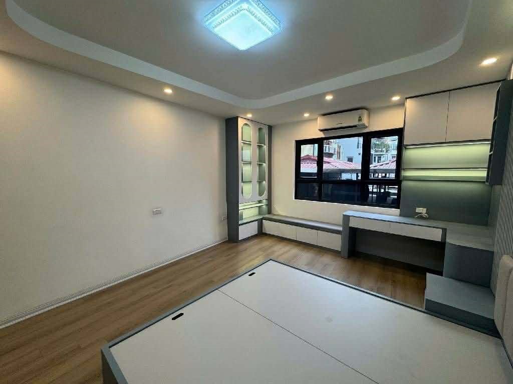 NHÀ GẦN PHỐ XÃ ĐÀN_NGÕ THÔNG 3 GÁC TRÁNH_KINH DOANH NHỎ_36m2 x 5T_FULL NỘI THẤT, hơn 8 tỷ